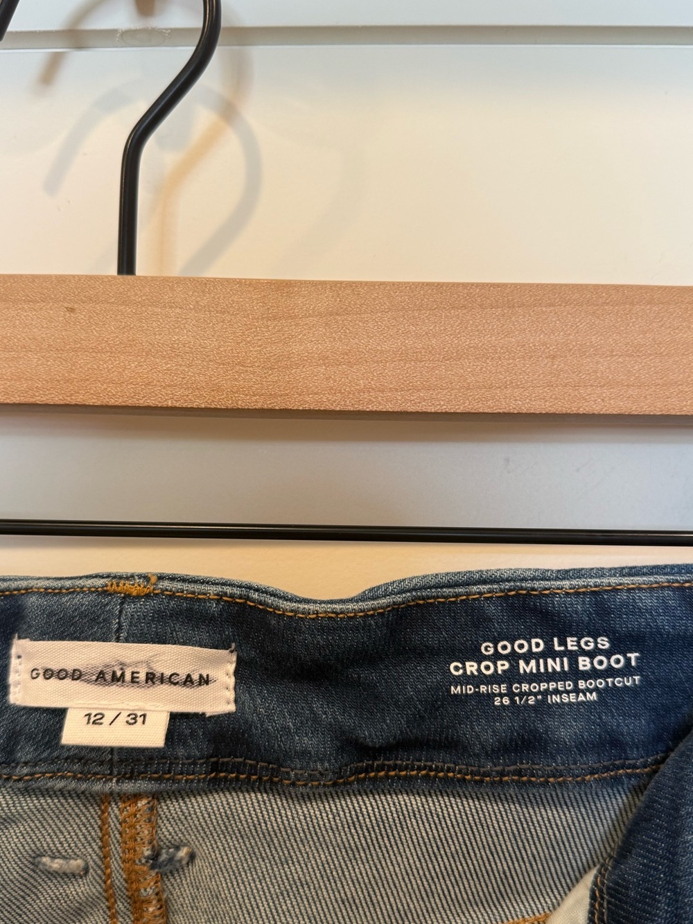 Good American Good Legs Cropped Mini Boot Jeans Size 12/31 - Picture 8 of 9